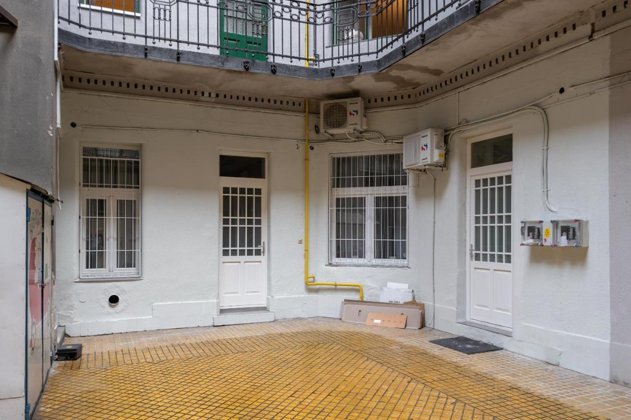 D.Five Aradi B Apartment ブダペスト エクステリア 写真
